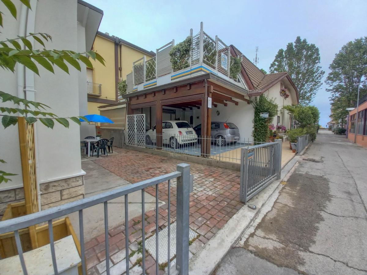 Petlyapartments #12 เบลลาเรีย-อีเจอา มารีนา ภายนอก รูปภาพ